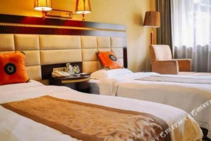 Orient Hotel