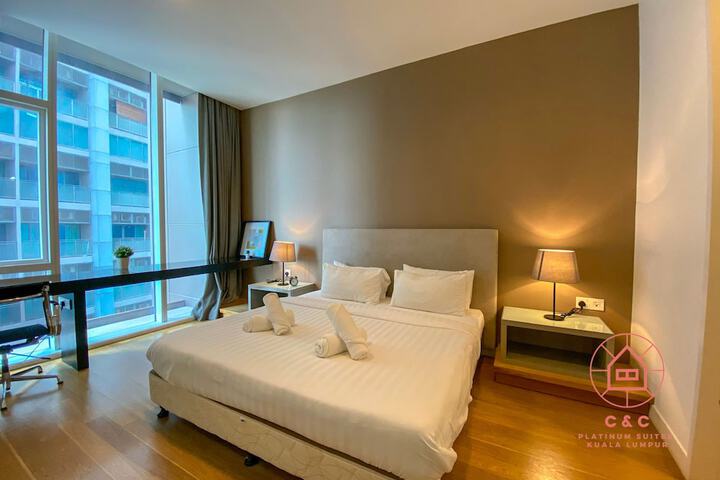 Room 14 of 93