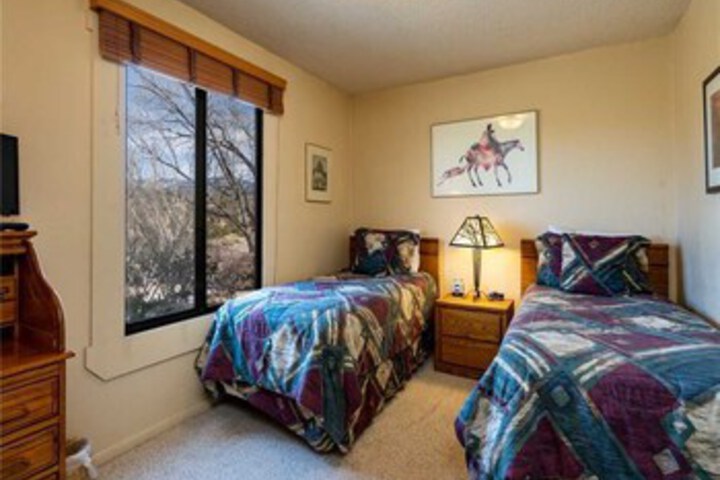 Room 30 of 35