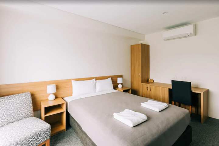 Room 15 of 21