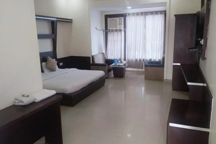 Hotel Natraj & Restaurant by WB Inn