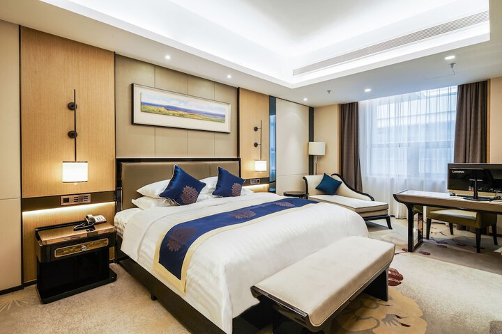 Room 4 of 23