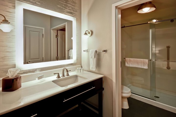 Bathroom shower