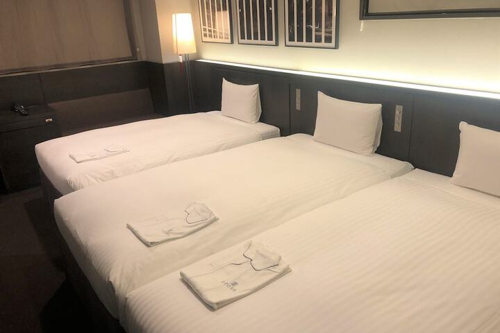 Room 19 of 35