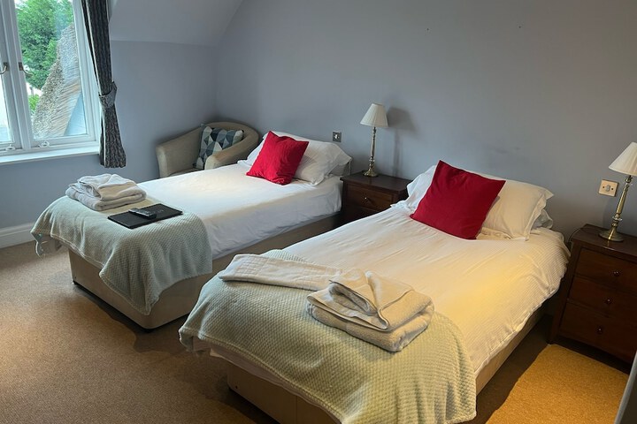 Room 8 of 30