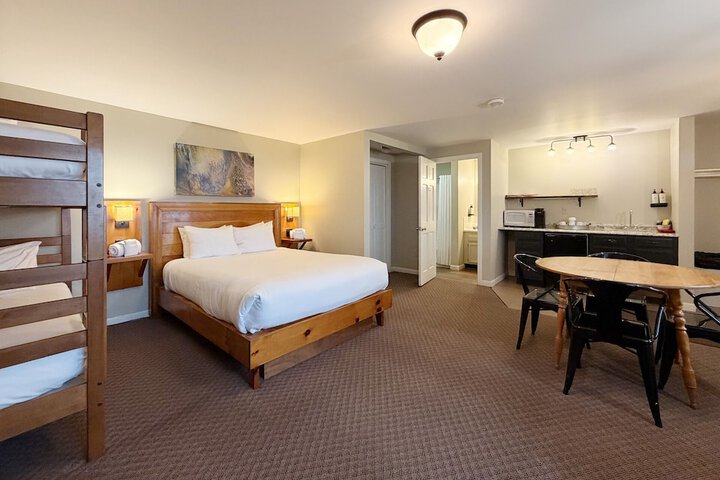 Room 78 of 331