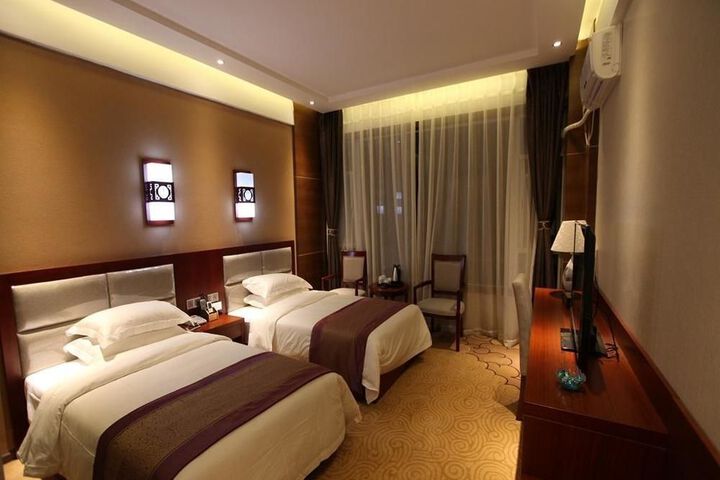 Jinaju Hotel