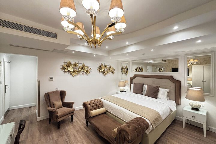 Room 100 of 155