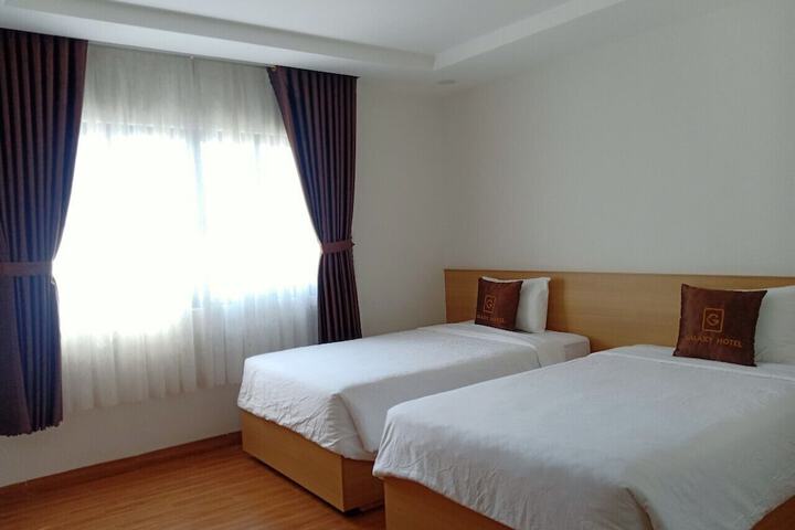 Room 21 of 33
