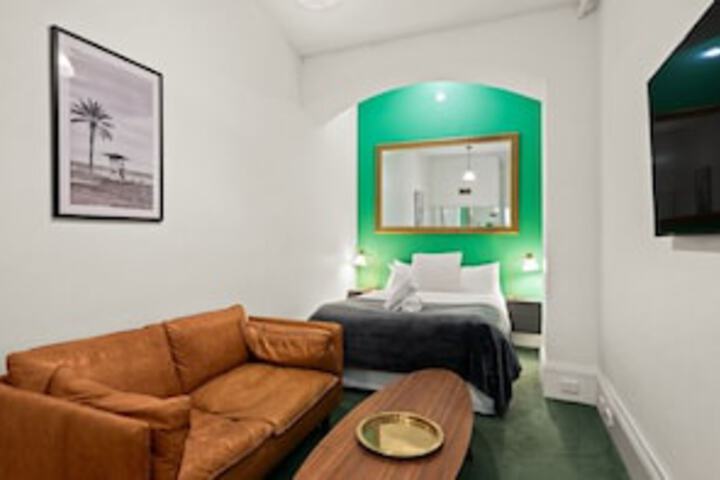 Room 91 of 318