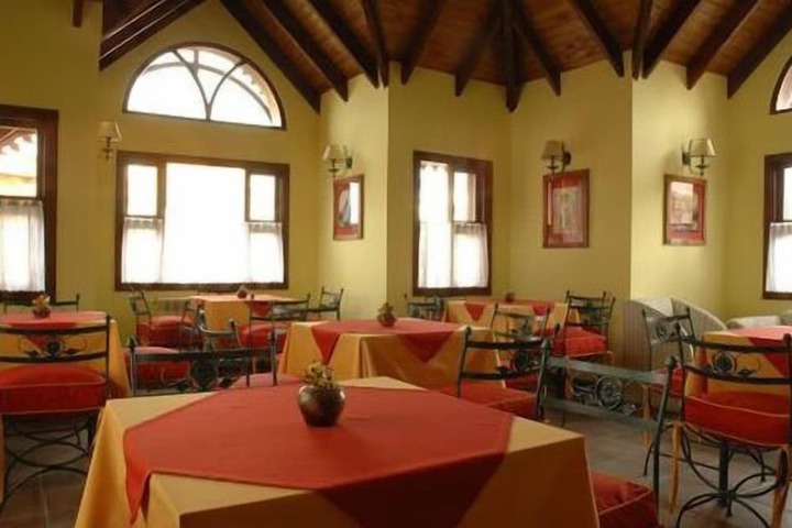 Dining Photos