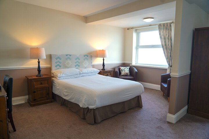 Room 10 of 47