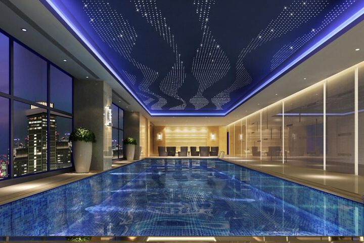 Hotel with Pool