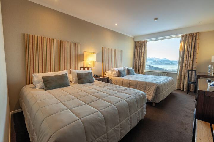 Room 10 of 50