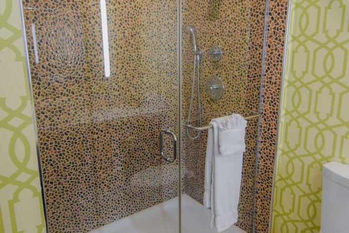 Bathroom shower