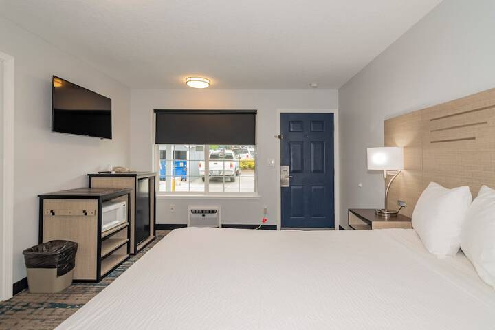 Room 19 of 48