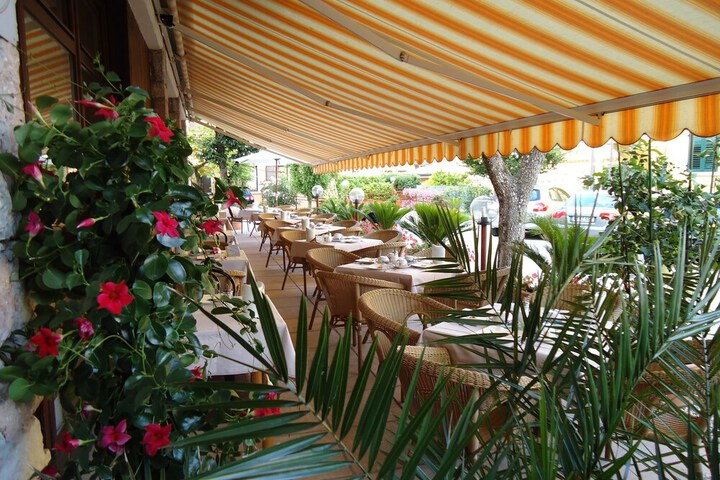 Restaurants