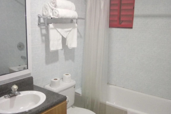 Room 8 of 13