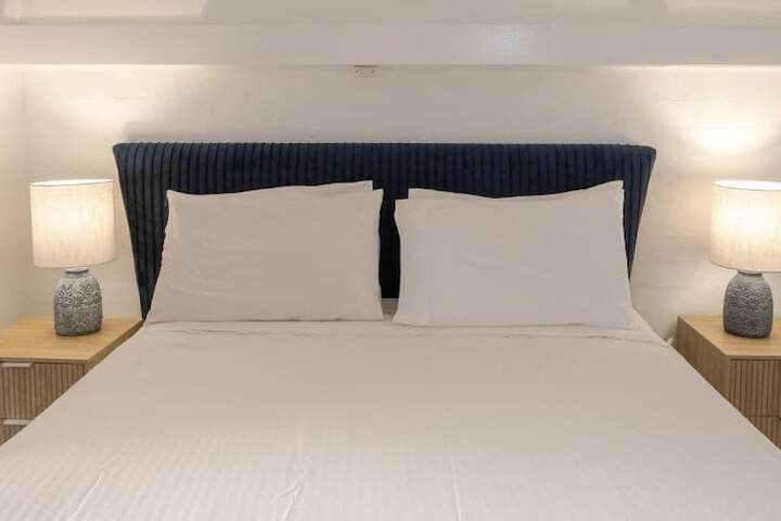 Room 3 of 16