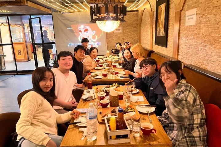Dining 8 of 10