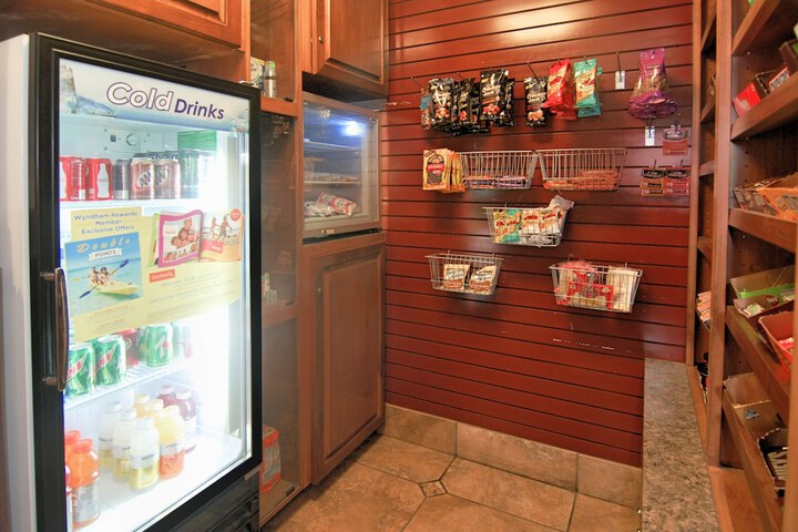 Snack bar