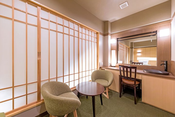 Room 19 of 52