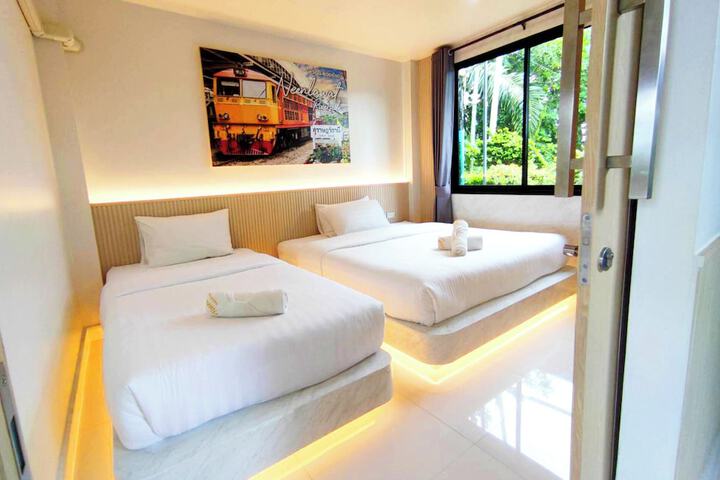 Room 14 of 154