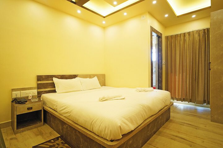 Room 16 of 64