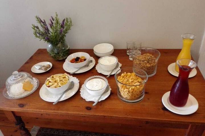 Dining 21 of 29