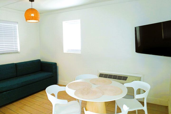 Room 19 of 31