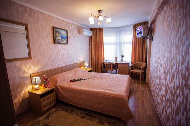 Room 4 of 44