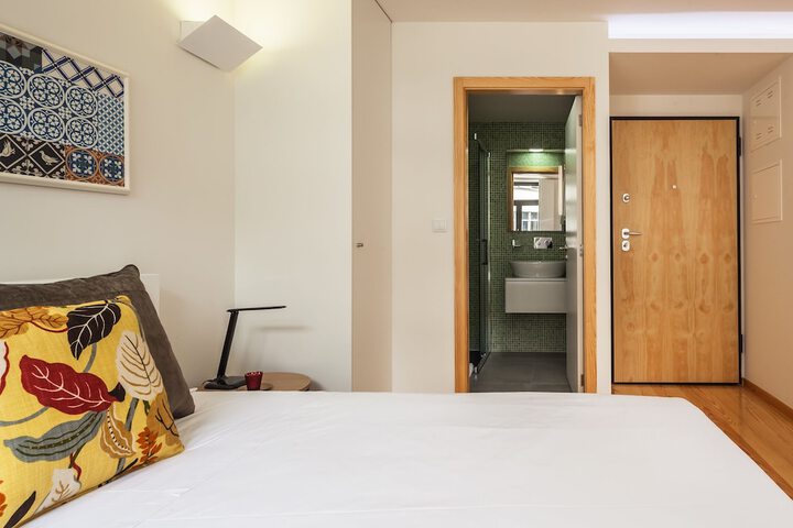 Room 13 of 74