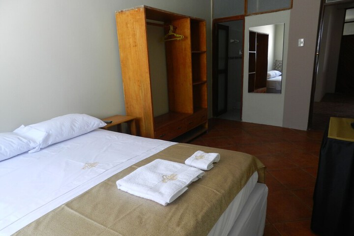 Room 7 of 65