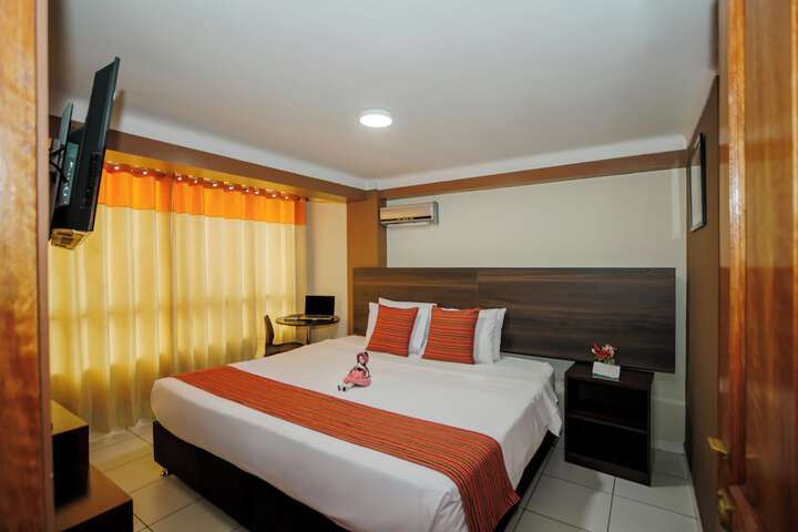 Room 26 of 96