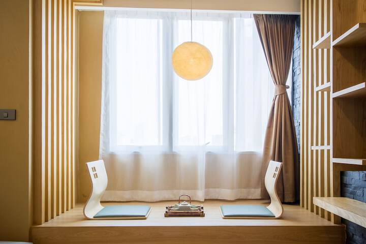 Room 16 of 39