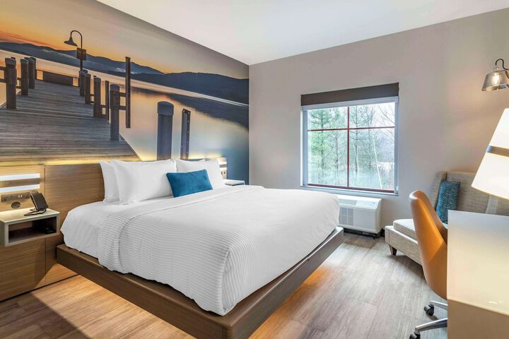 1 King Bed (13 of 23)