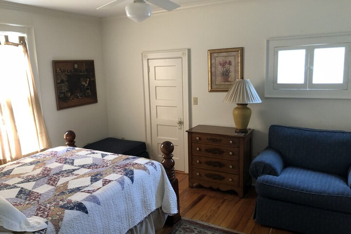 Room 12 of 71