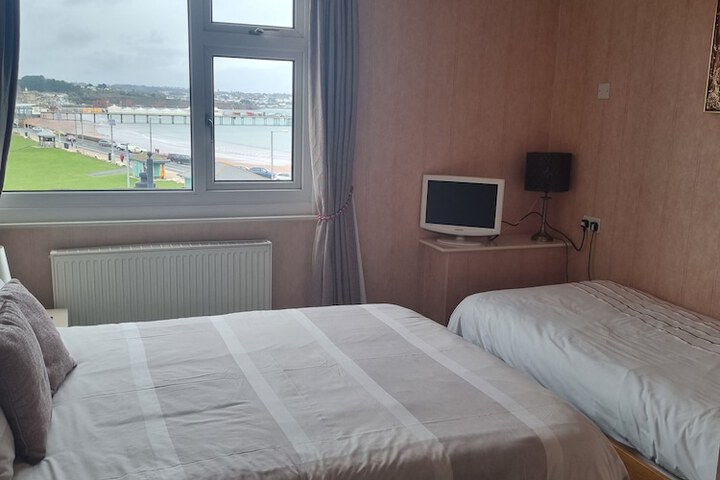 Room 92 of 184