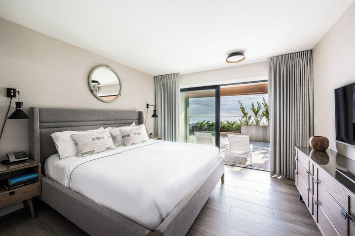 Standard King Bed Ocean View (31 of 63)