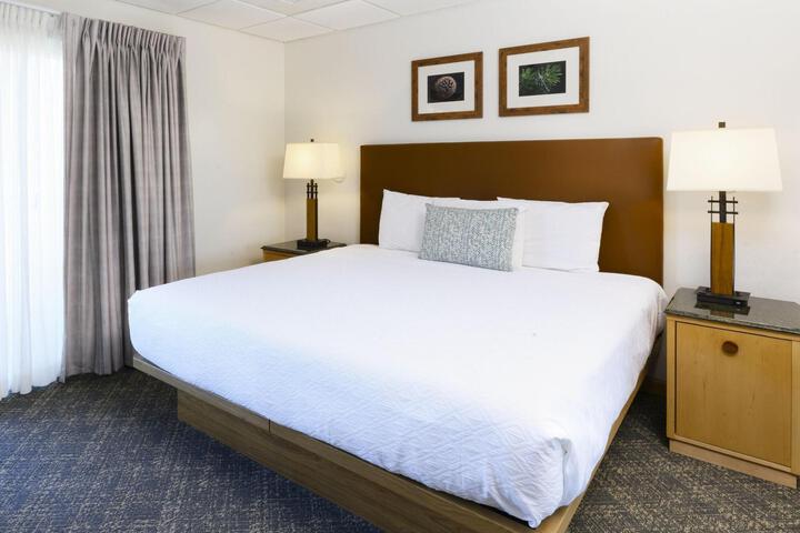 Room 2 of 38