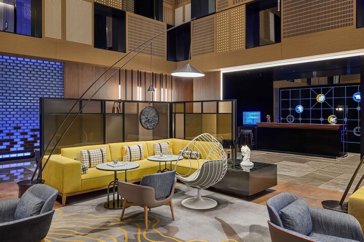 Hotel Interior 18 of 194