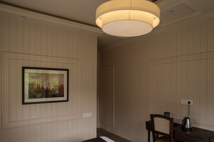 Room 8 of 39