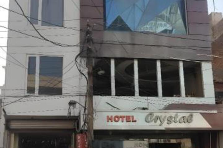 HOTEL CRYSTAL