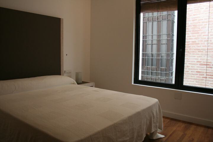 Room 11 of 104