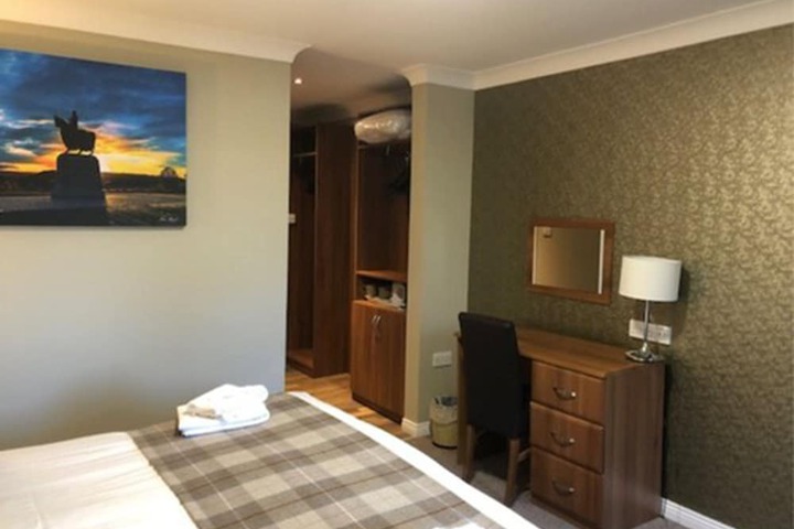 Room 8 of 39