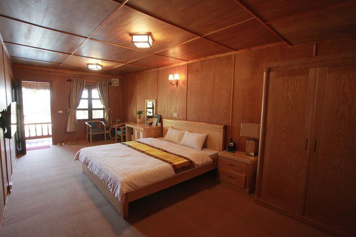 Room 18 of 74