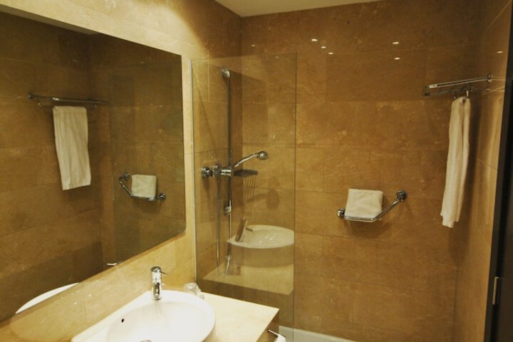 Clean Restrooms