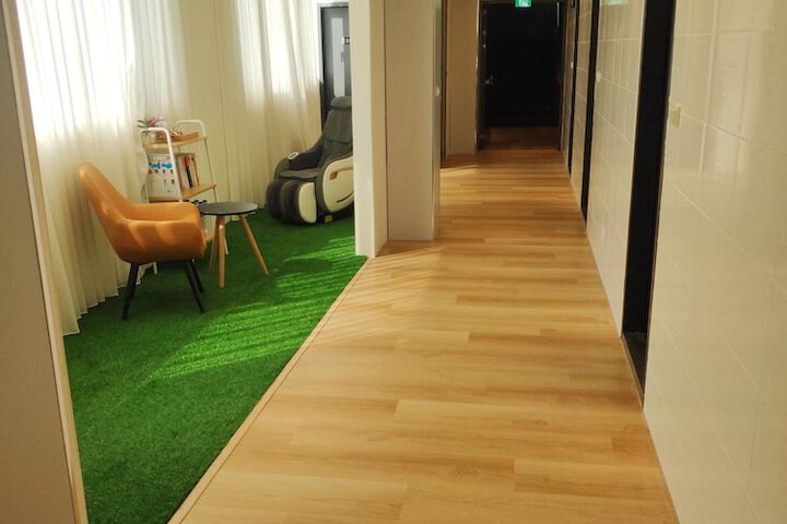 Ballroom/Hall 43 of 51