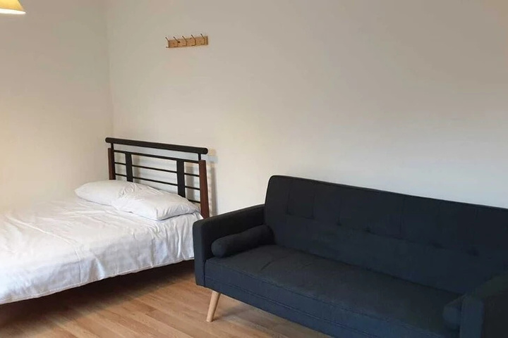 Room 2 of 11