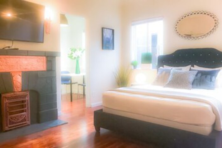 Room 20 of 34